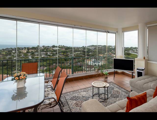 4 BEDROOM APARTMENT FOR SALE IN LA LUCIA